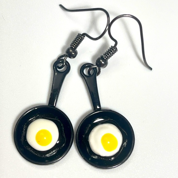 Egg Earrings - Picture 1 of 1